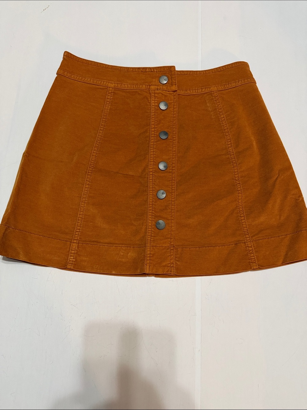 Madewell Golden-pecan Velveteen A-Line Mini Skirt with Snap front size 4
